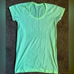 Lululemon Swiftly Tech Short Sleeve Scoop